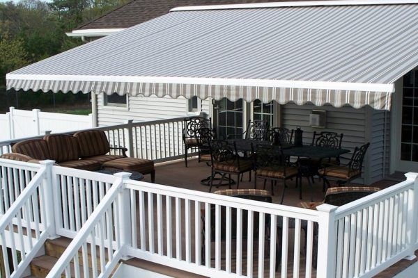 residential-retractable-awning
